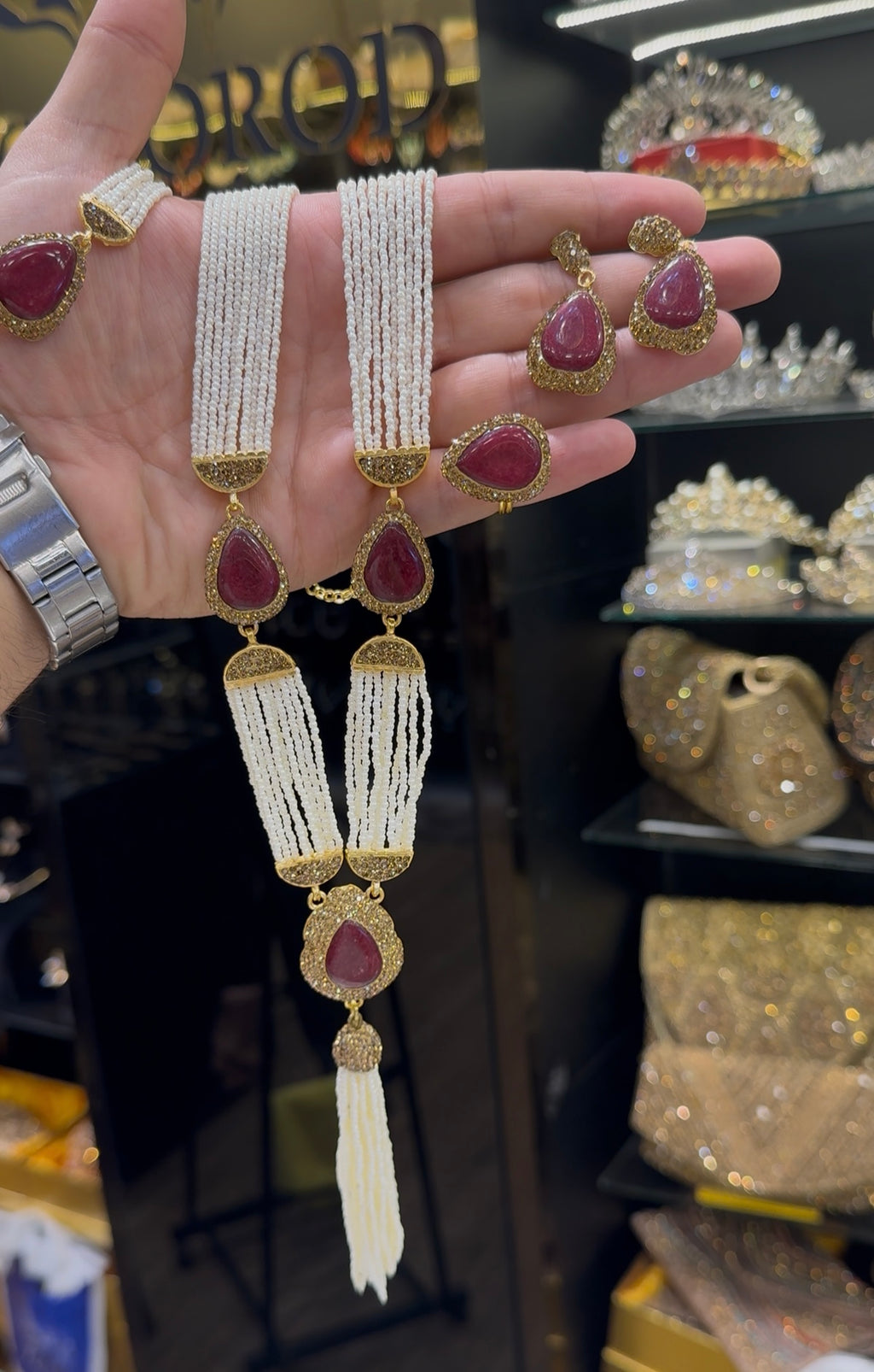بارور أحجار الباروك احمر