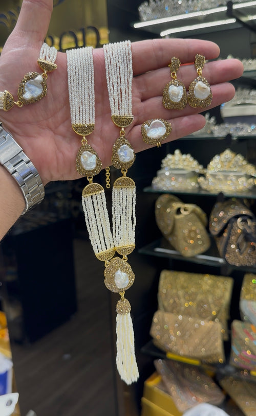Gold بارور أحجار البارور