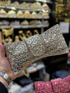 حقيبة السهرة الكريستالية 'بريق الملكات'